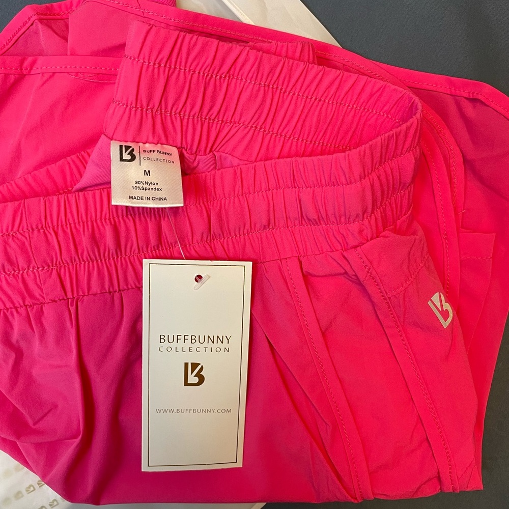 NWT Flo Short